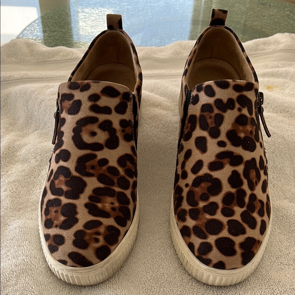 Leopard Print Slip-On Women's Shoes